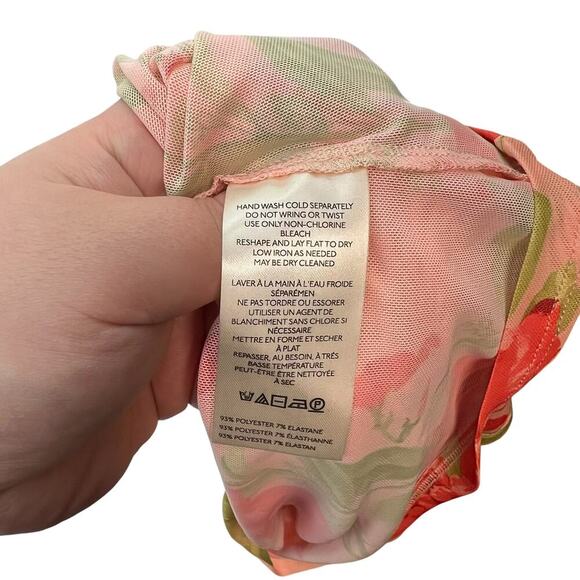 Anthropologie Half-Sleeve Mesh Top Tee Floral Print Peach Pink Red Size Small - Picture 11 of 12